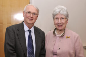 Mulligan and Summers pose together