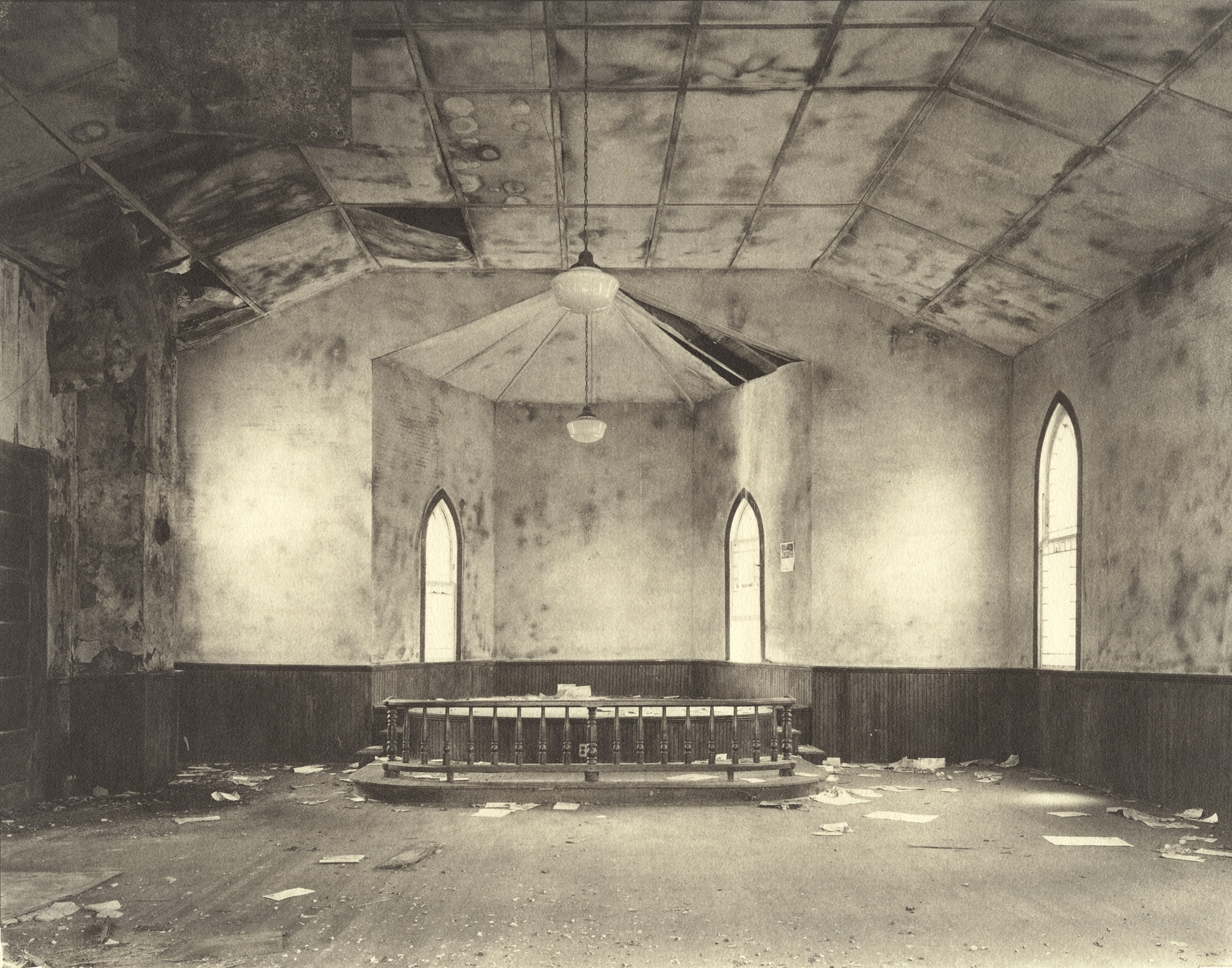 Steve Szabo, Interior, Christ M. E. Church, 1976, from the series Eastern Shore, platinum print. Collection 254 © Steve Szabo, used with permission