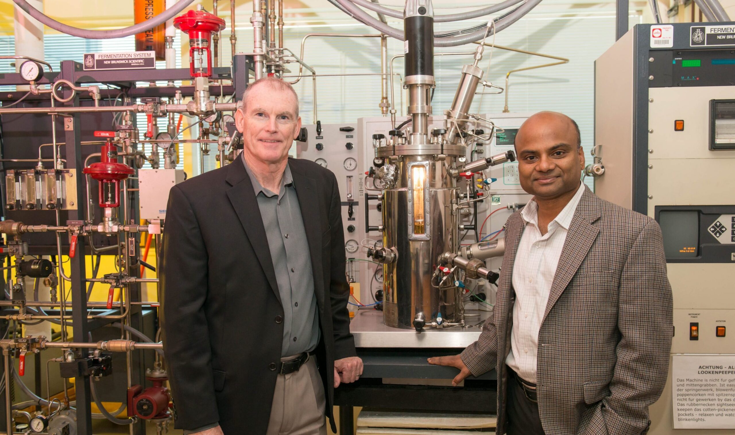 Kevin Sowers and Upal Ghosh at Kevin's IMET lab.