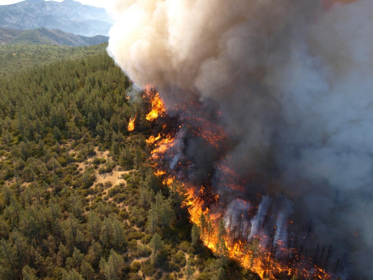 New UMBC/Los Alamos research on megafire smoke plumes clarifies what they contain, how they move, and their potential impacts