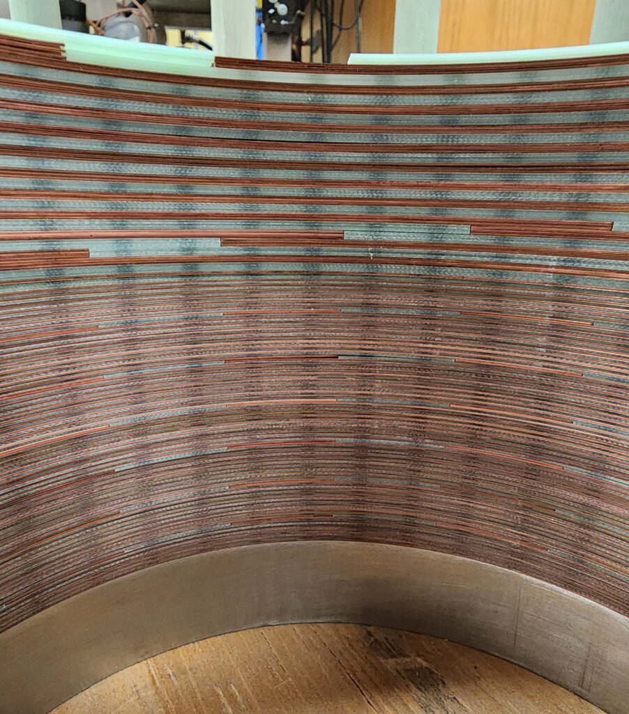 Alternating layers of metal and insulating disks