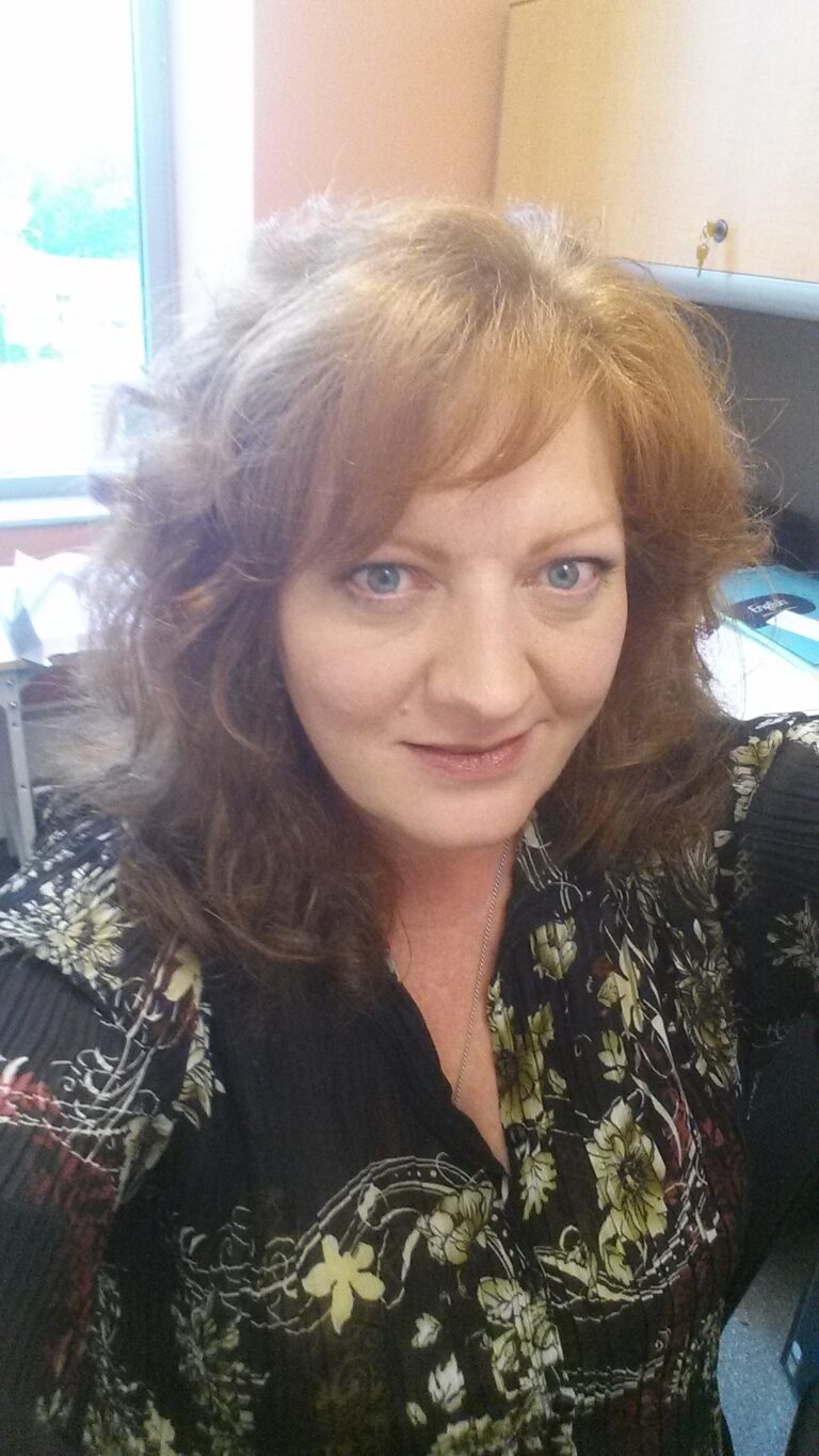 Dr. Nicole Pekarske